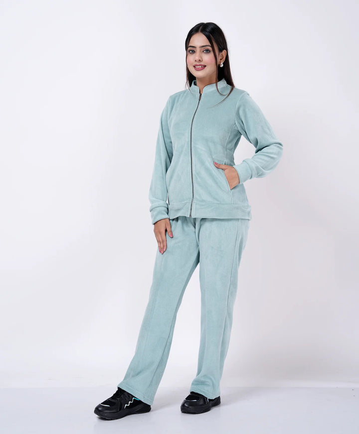 Warm and Comfortable Winter Track Suit