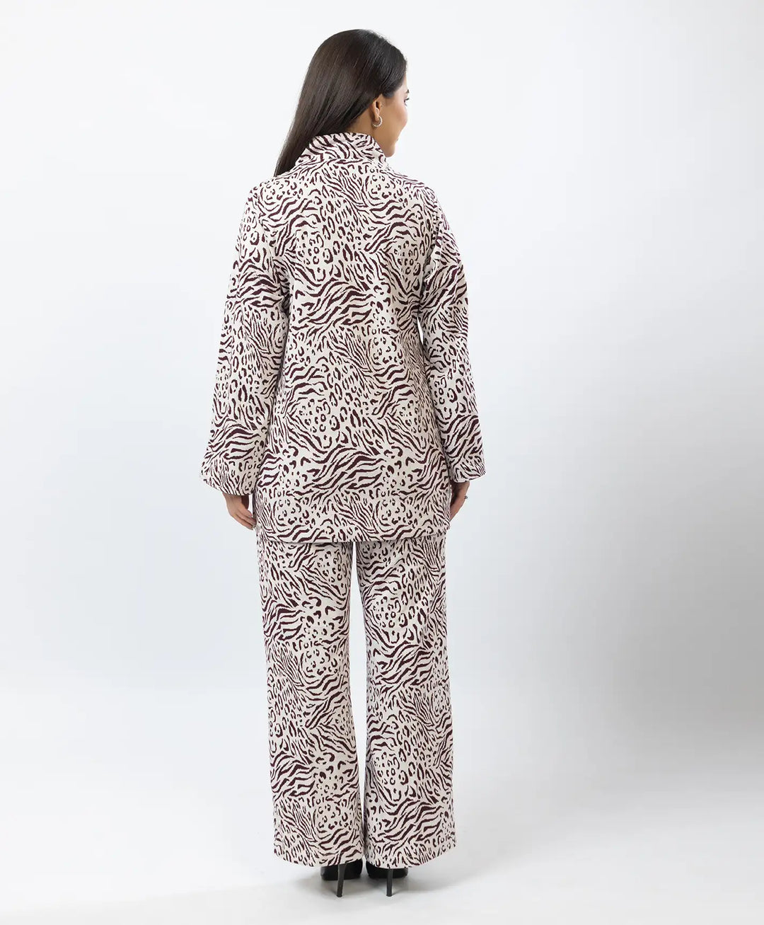 Fashion-Forward Printed Kurta with Stand Collar & Matching Straight Lower.