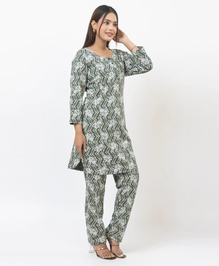 Round Neck All Over Floral Print Kurta Pant Set