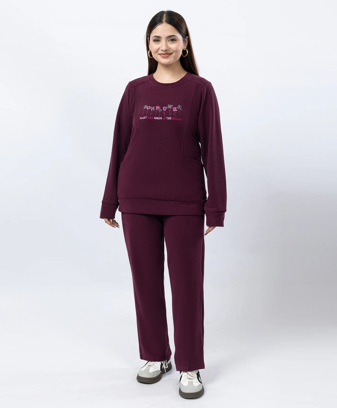 Round Neck Embroidered Tracksuit with Front Pocket