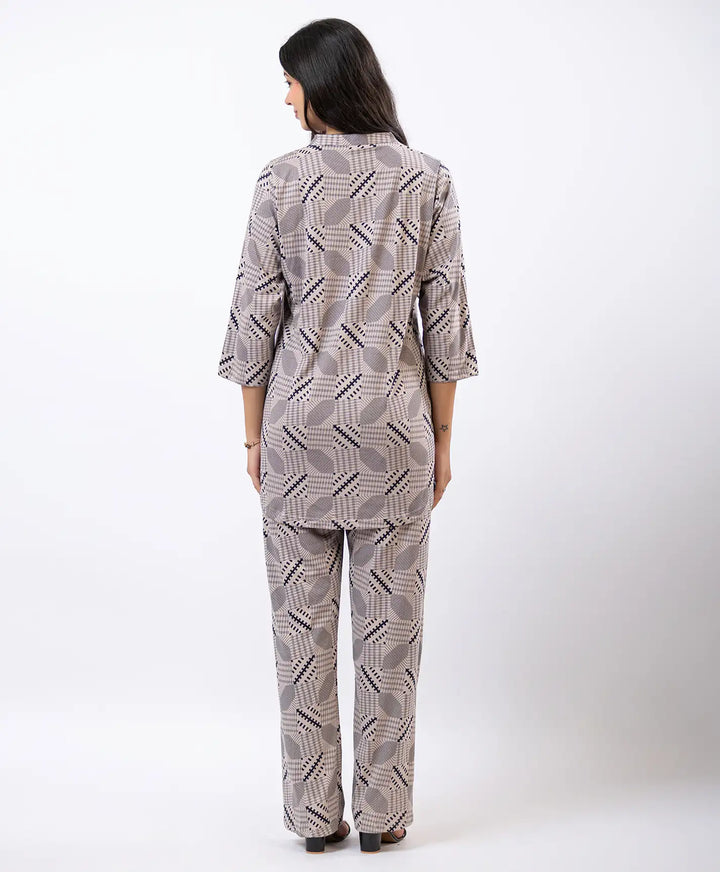 Relaxed Fit Printed Notch Neck Kurta & Straight Pants Set