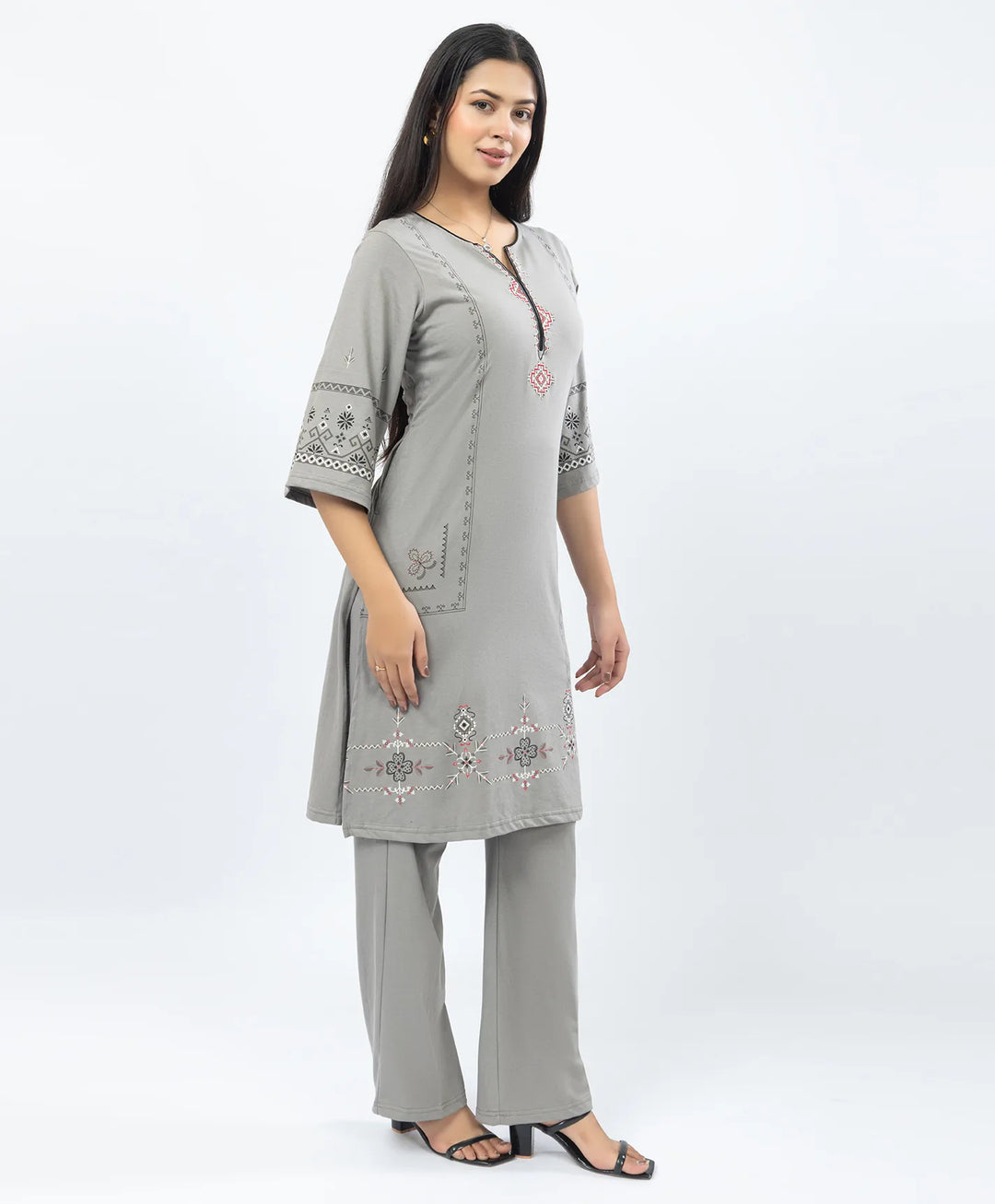 Straight Fit Long Kurta Set with Printed Embroidery Accents