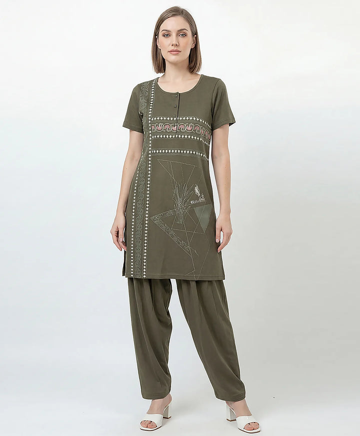 Minimal Style Kurta Salwar Set