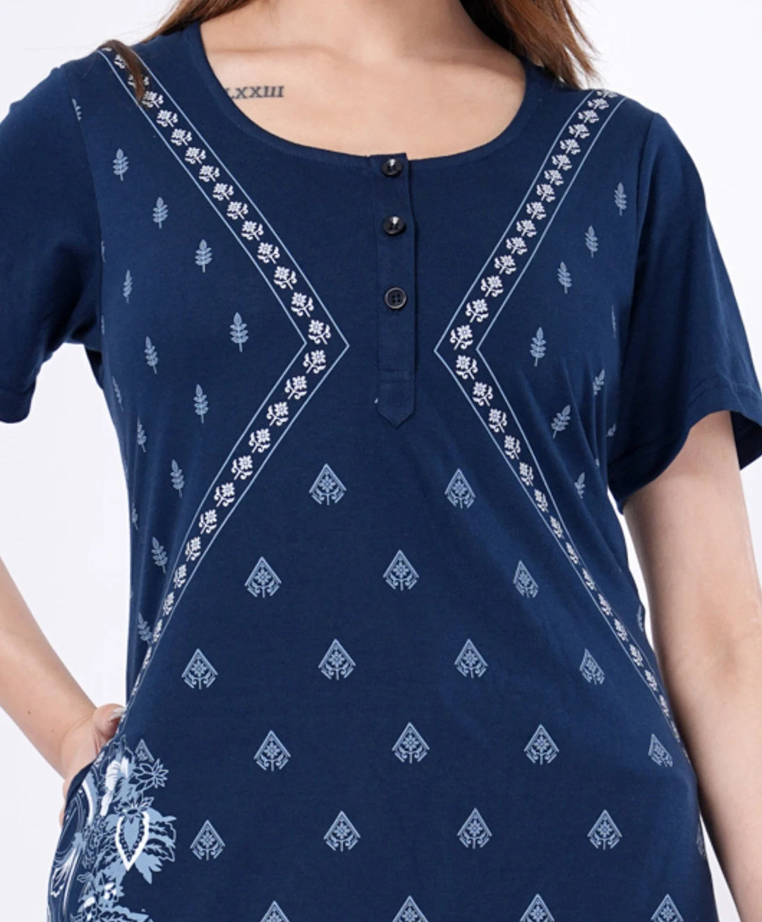 Elegant Printed Button-Neck Straight Long Top