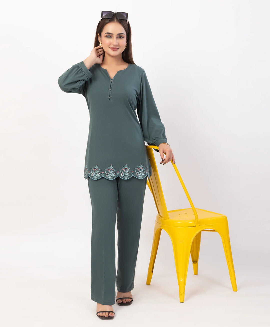 Floral Cut Work Hem Kurta Set with fitted Cuffed Sleeves