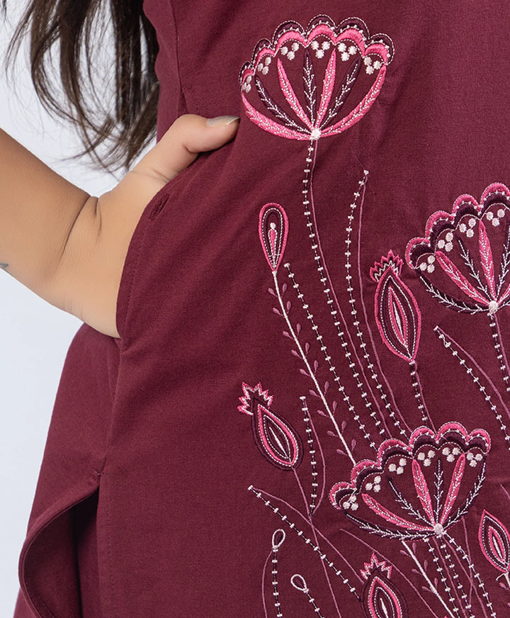 Premium Floral Embroidered Mandarin Collar Kurta Set