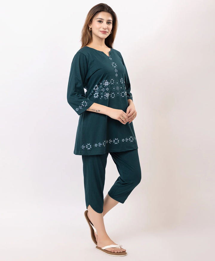Timeless Comfort Printed Capri Set