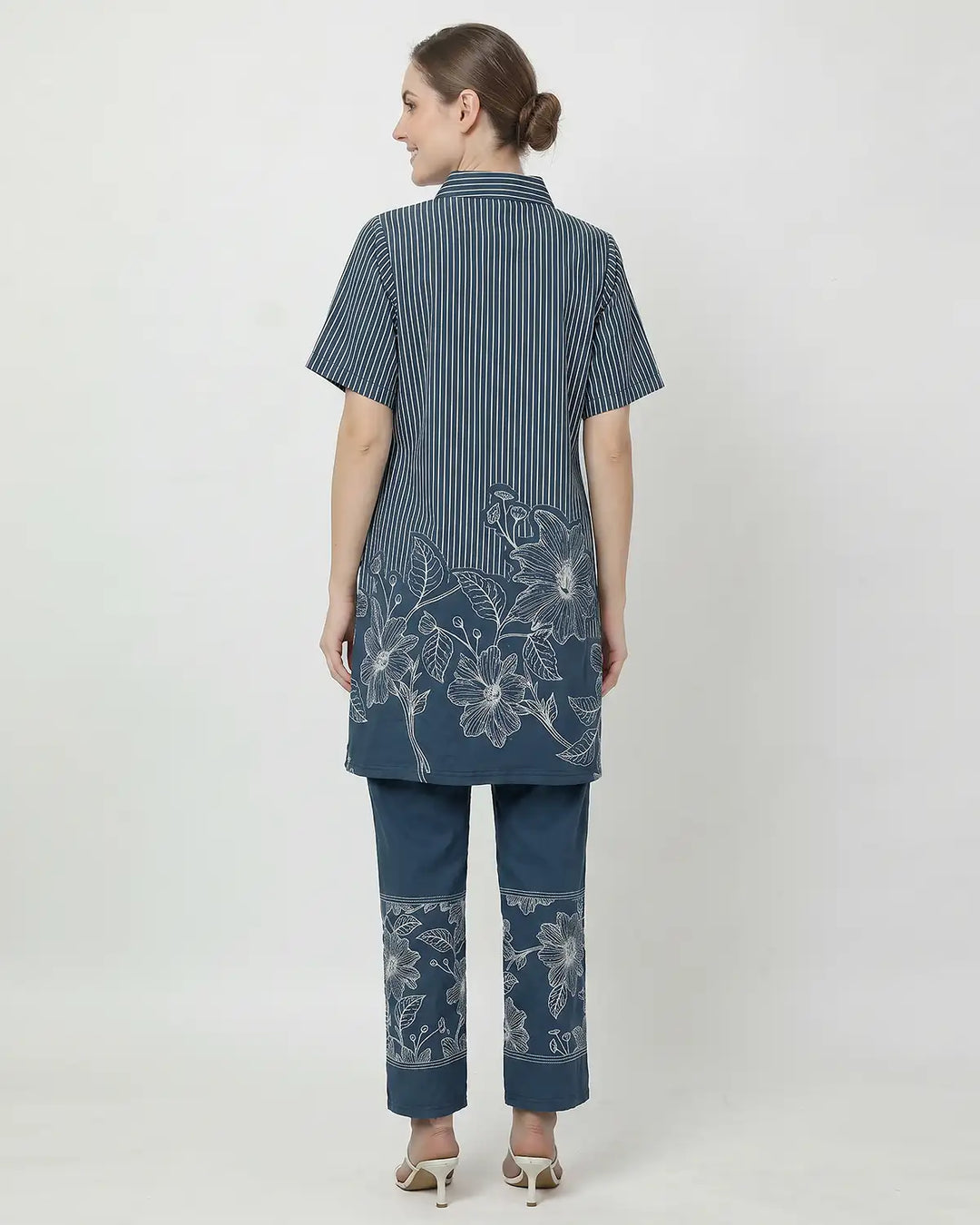 Short Monochrome Bloom Kurta Set