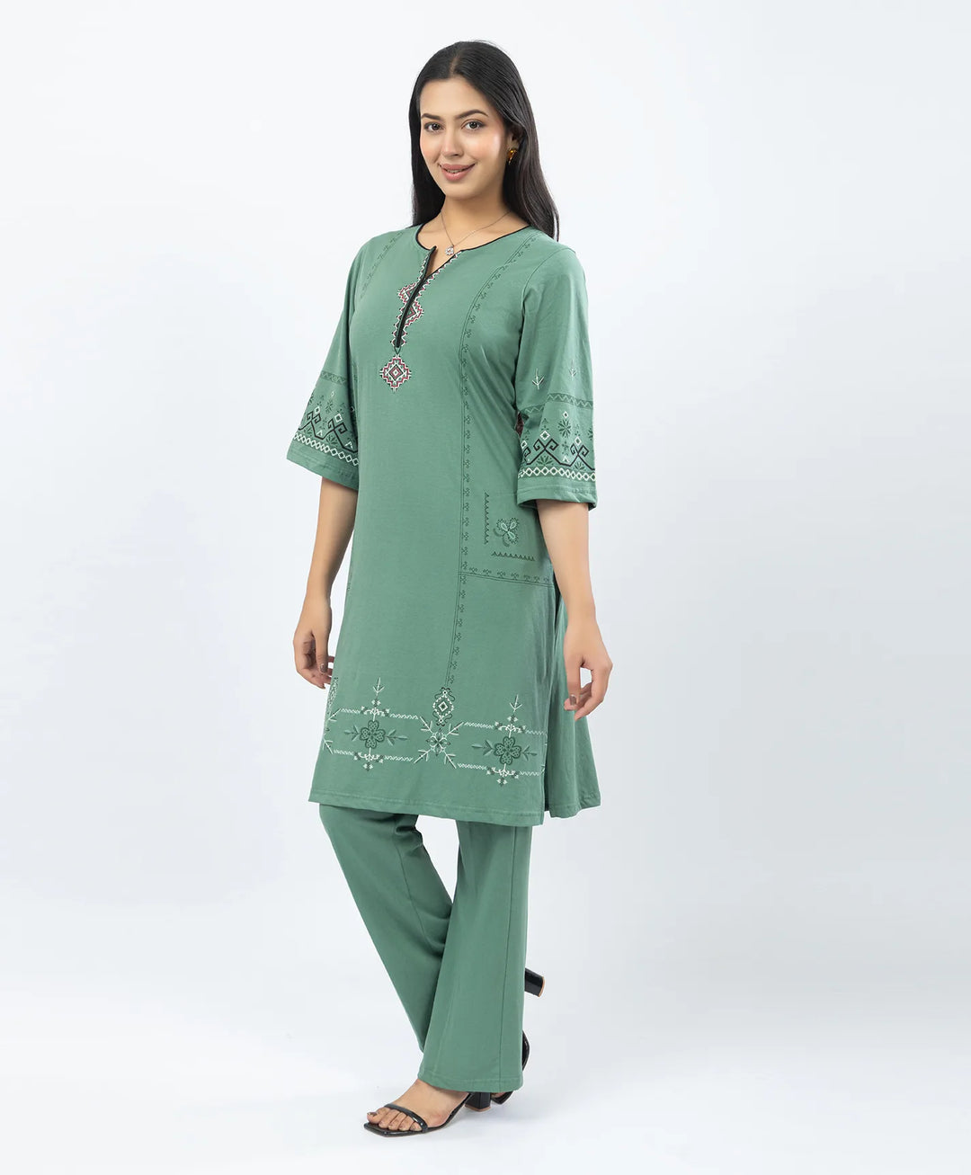 Straight Fit Long Kurta Set with Printed Embroidery Accents