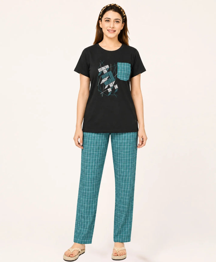 Round Neck Short Sleeve Printed Nightwear Set with Checkered Lowers