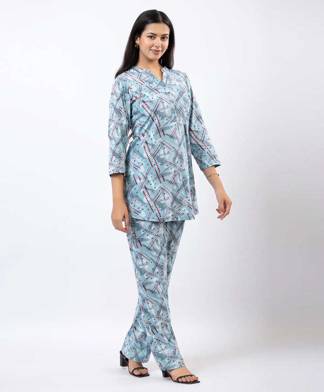 Relaxed Fit Printed Notch Neck Kurta & Straight Pants Set