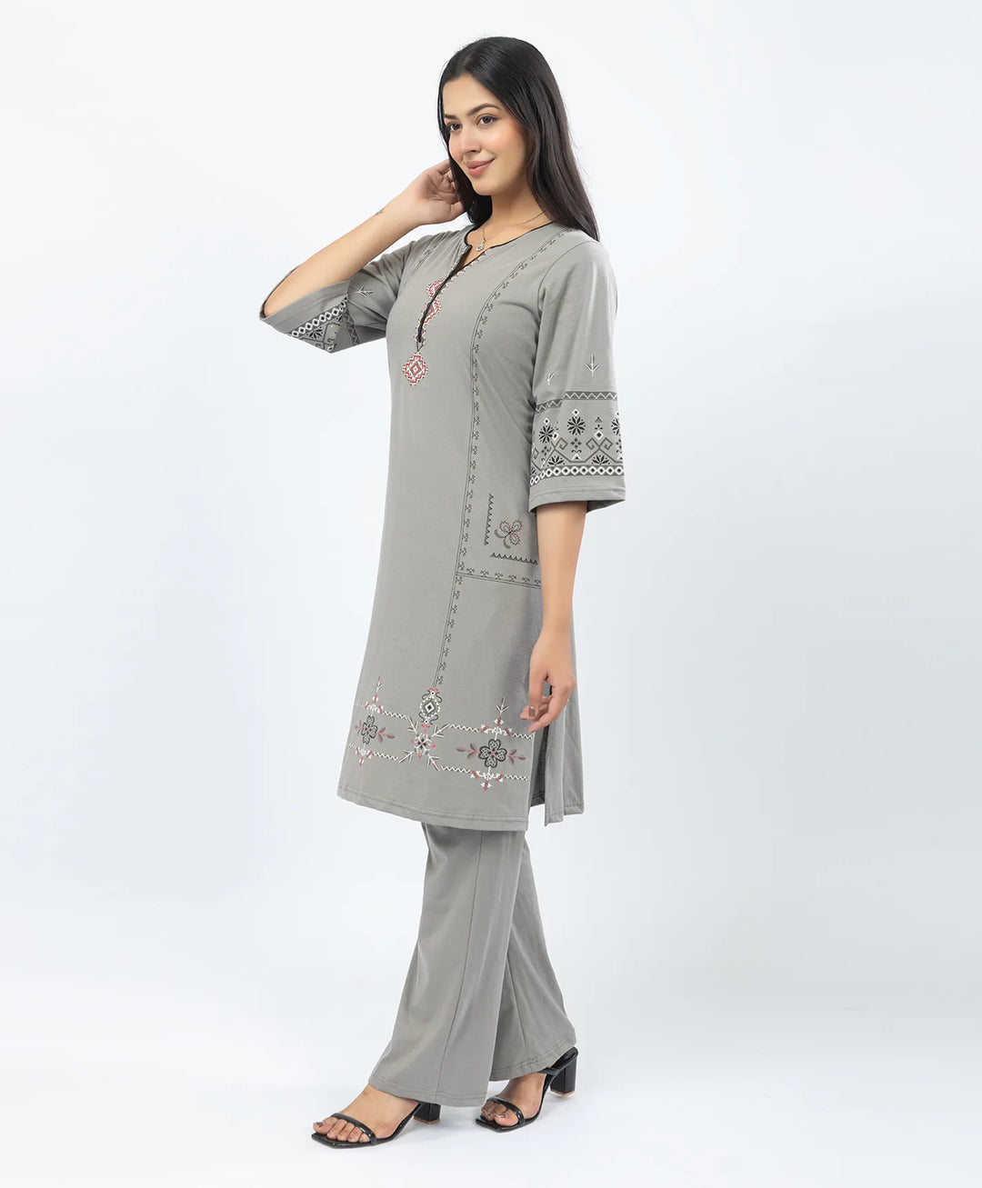 Straight Fit Long Kurta Set with Printed Embroidery Accents