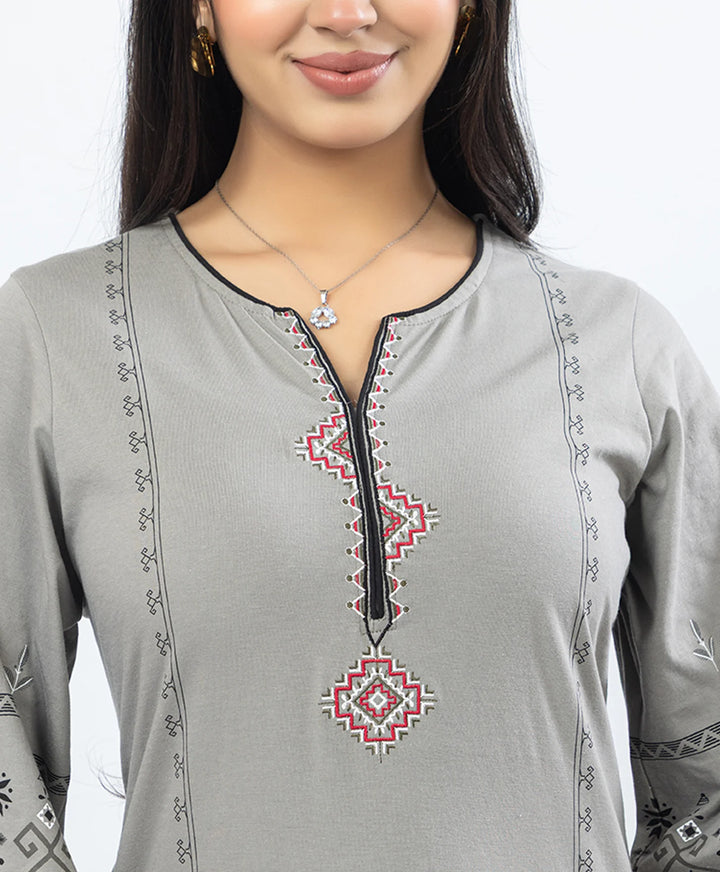 Straight Fit Long Kurta Set with Printed Embroidery Accents