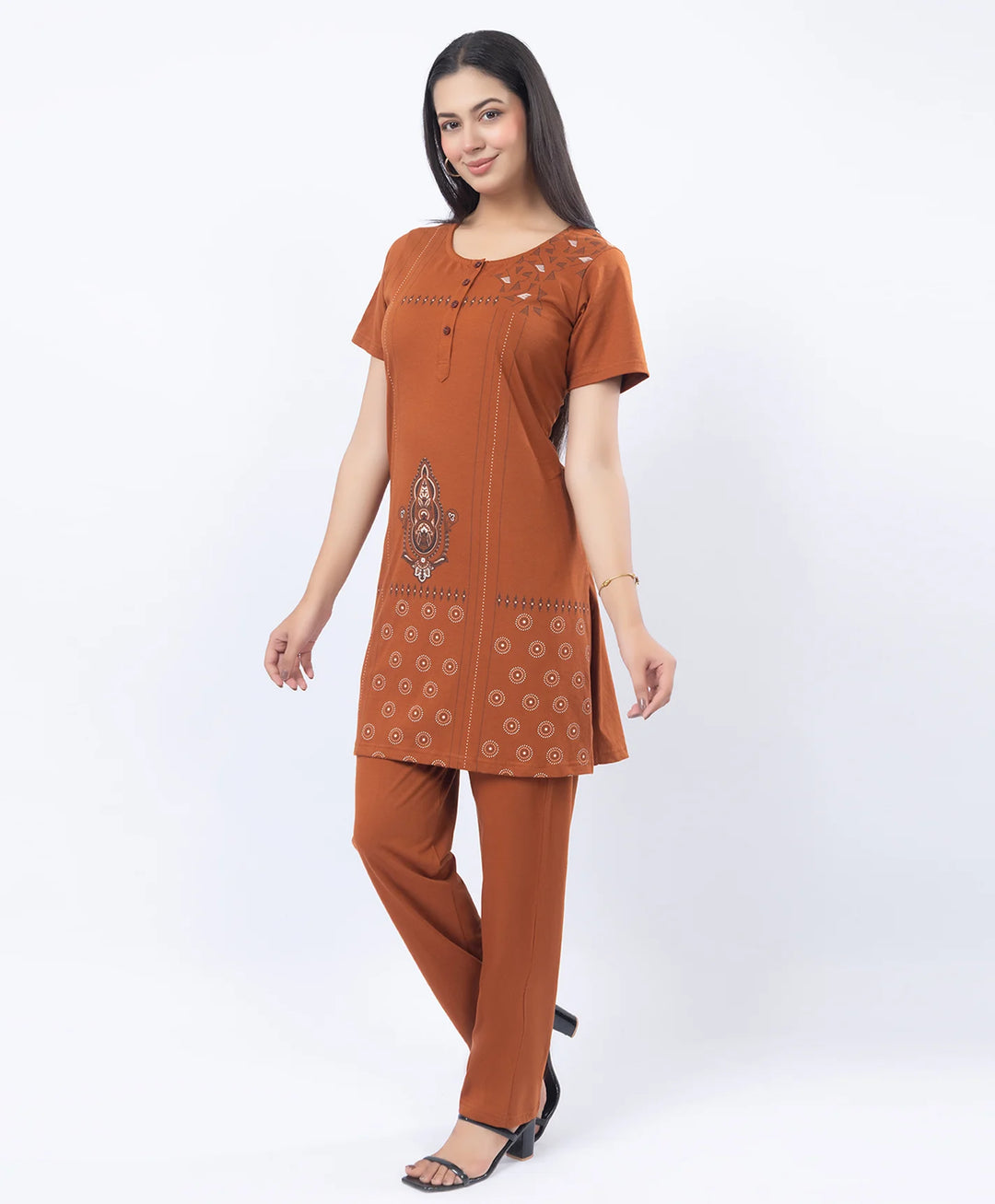 Printed Straight Kurta with Round Neck & Straight Pants Set