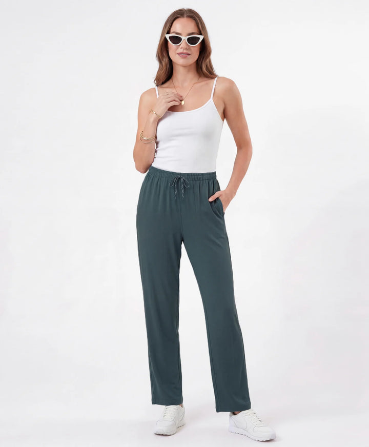 Easy Wear Straight Fit Lower