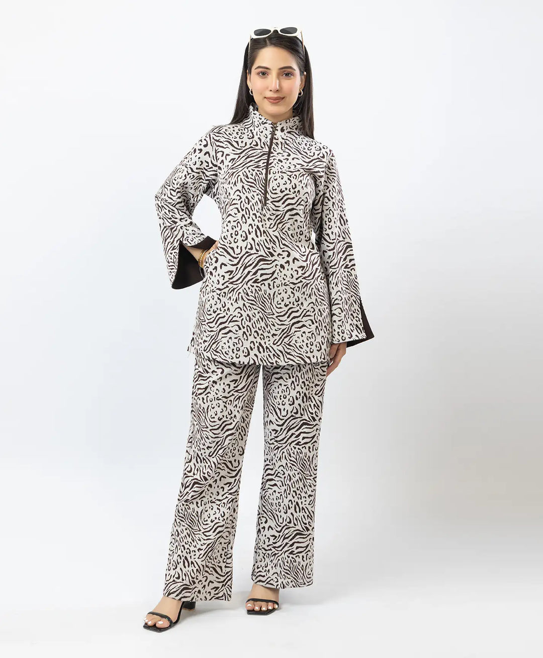 Fashion-Forward Printed Kurta with Stand Collar & Matching Straight Lower.