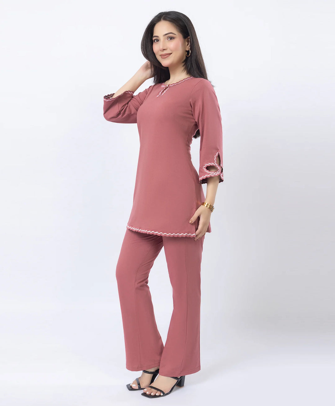 Ethnic Straight Kurta Set with Embroidered Neck and Sleeves