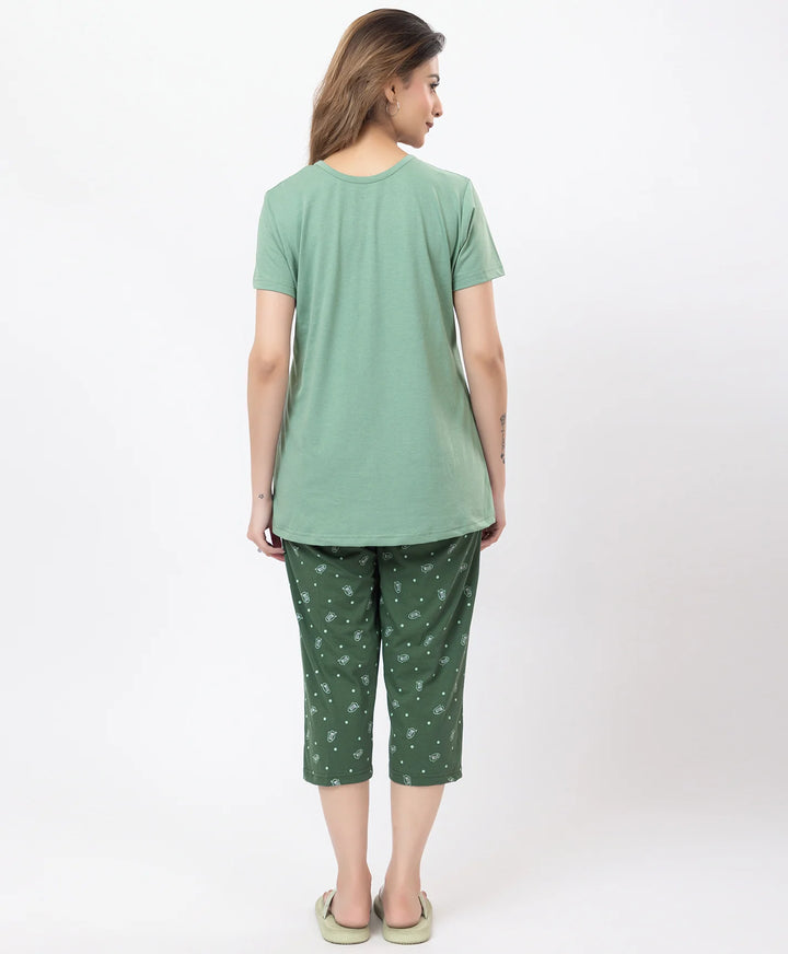 Minimal Charm Capri Lounge Set