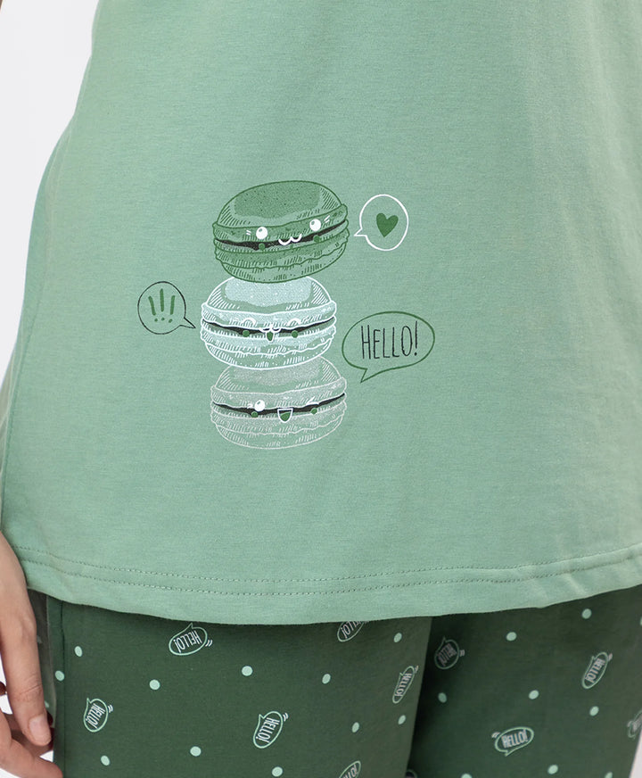 Minimal Charm Capri Lounge Set