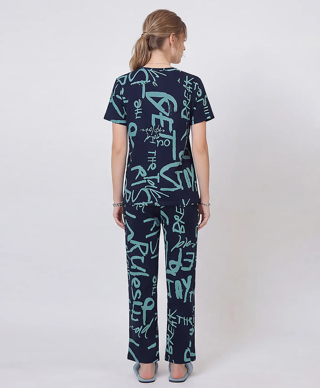 Easy Fit Down Shoulder Night Suit