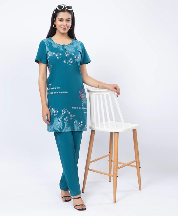 Printed Straight Kurta with Round Neck & Straight Pants Set