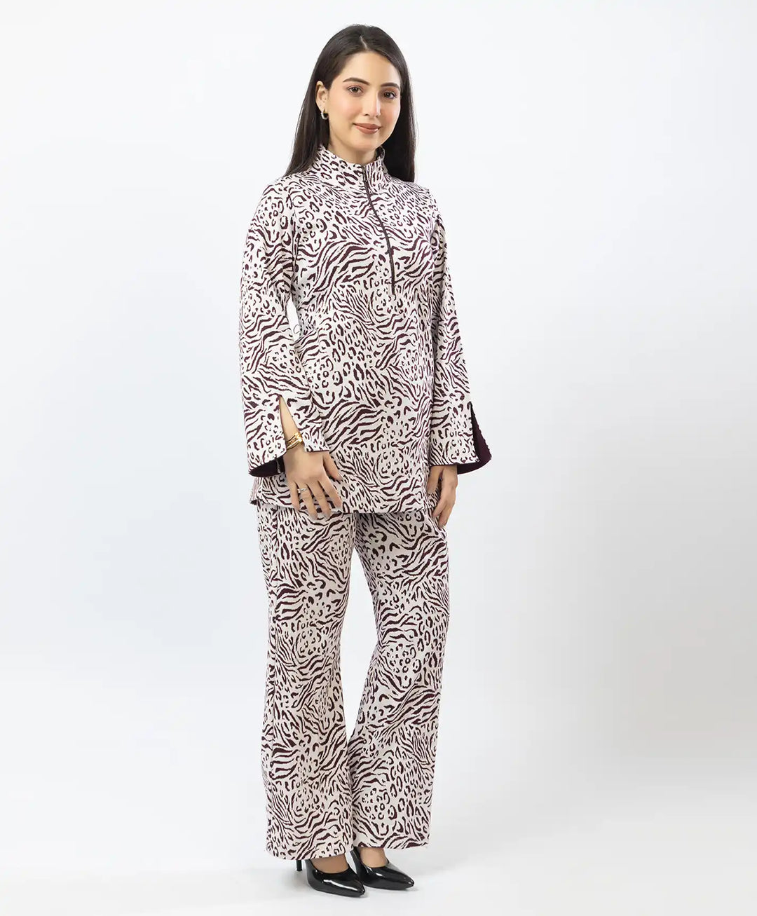 Fashion-Forward Printed Kurta with Stand Collar & Matching Straight Lower.