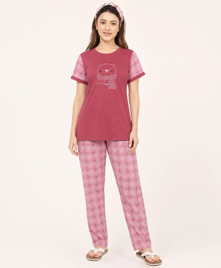 Round Neck Short Sleeve Printed Nightwear Set with Checkered Lowers