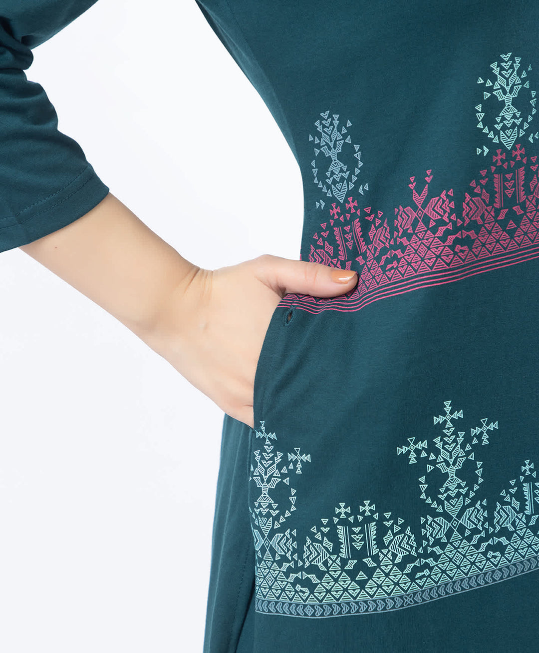 Contemporary Printed Kurta Set with Straight Pants