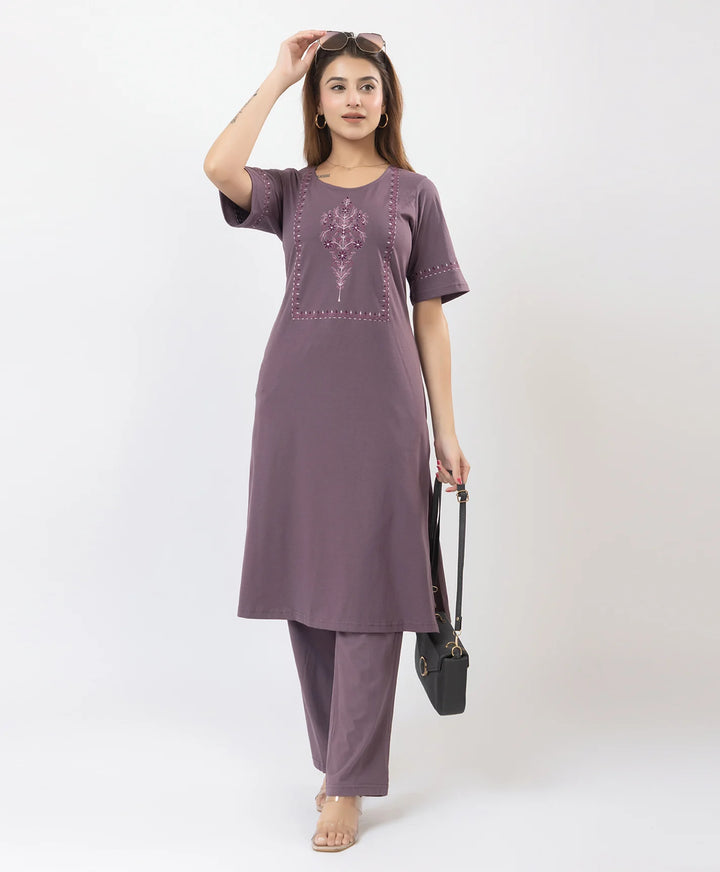 Elegant Ethnic Ensemble Embroidered Kurta Set