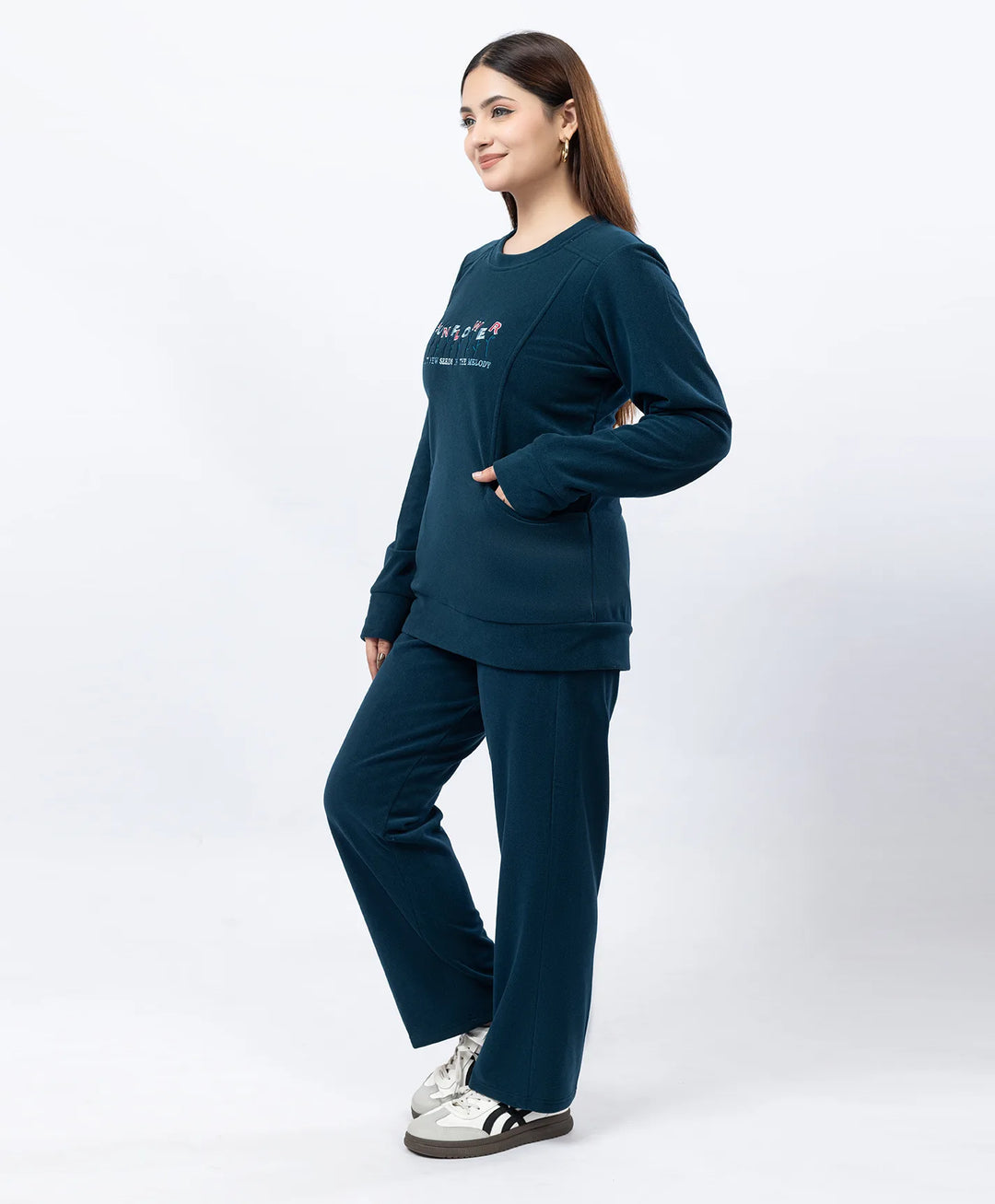 Round Neck Embroidered Tracksuit with Front Pocket