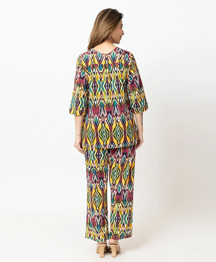 Regular Fit geometric print Co-Ord Set