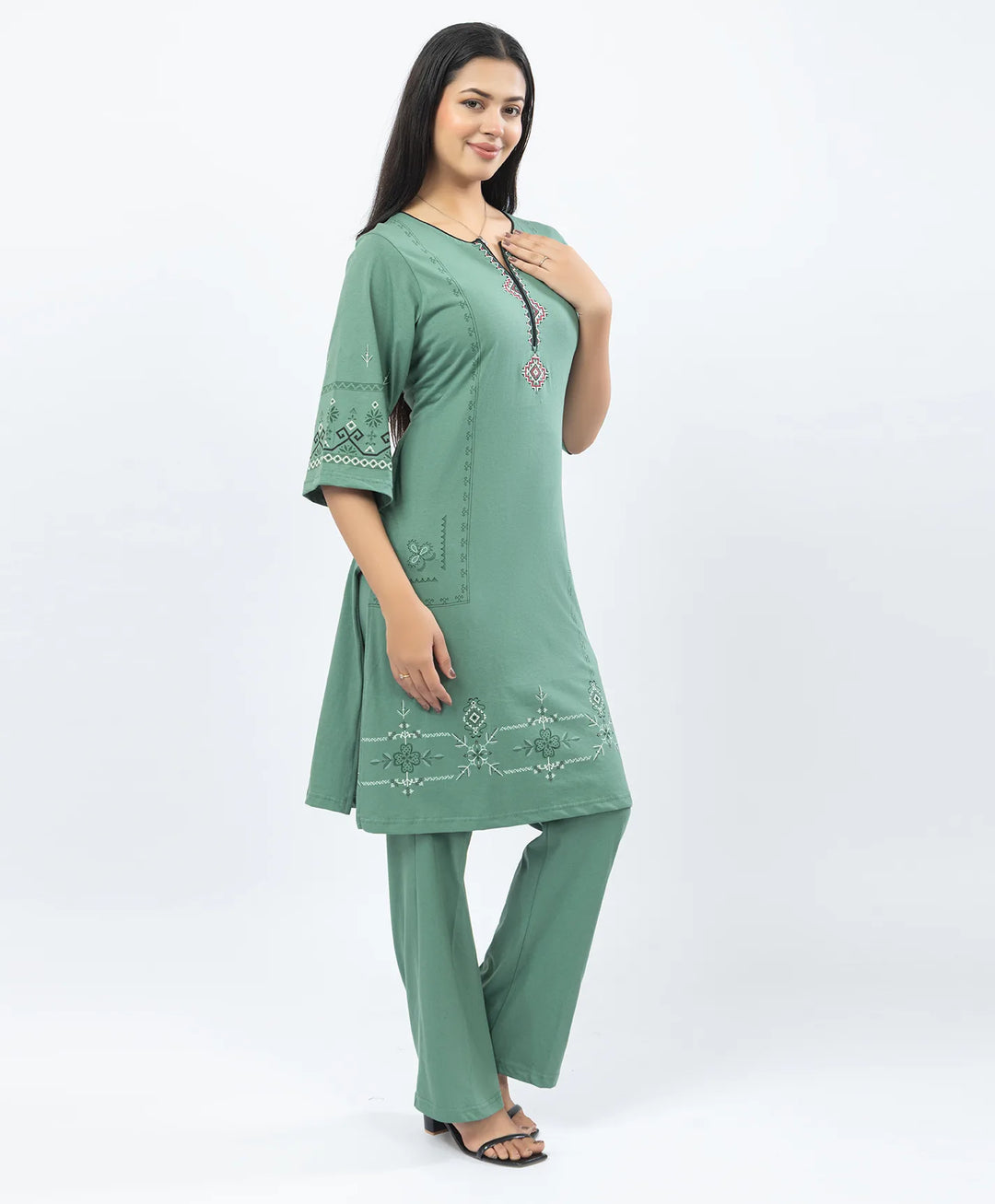 Straight Fit Long Kurta Set with Printed Embroidery Accents
