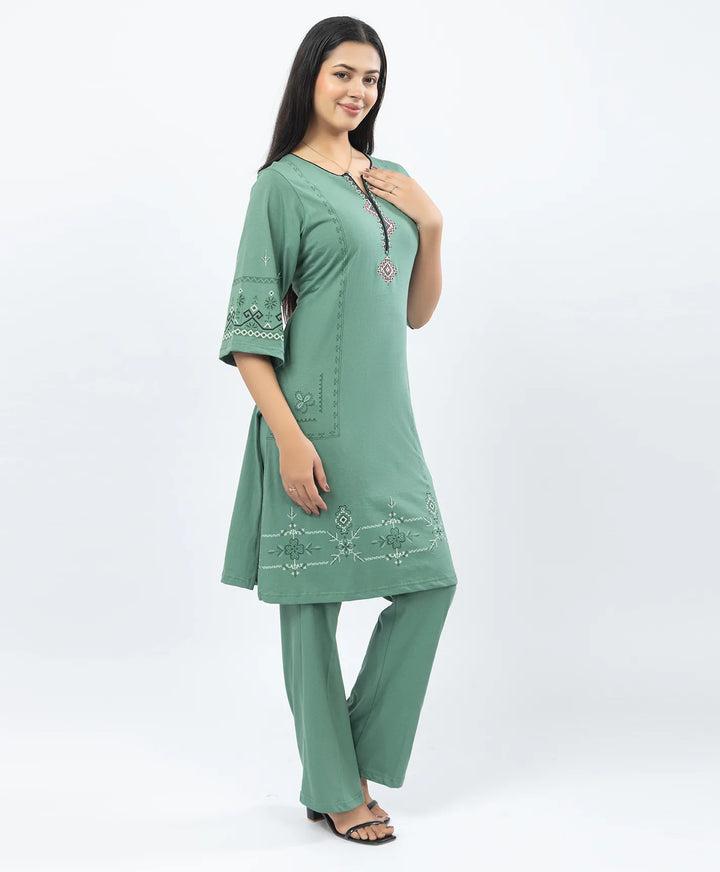 Straight Fit Long Kurta Set with Printed Embroidery Accents