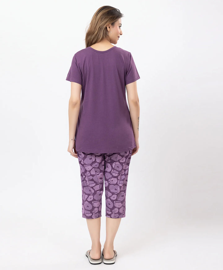 Minimal Charm Capri Lounge Set