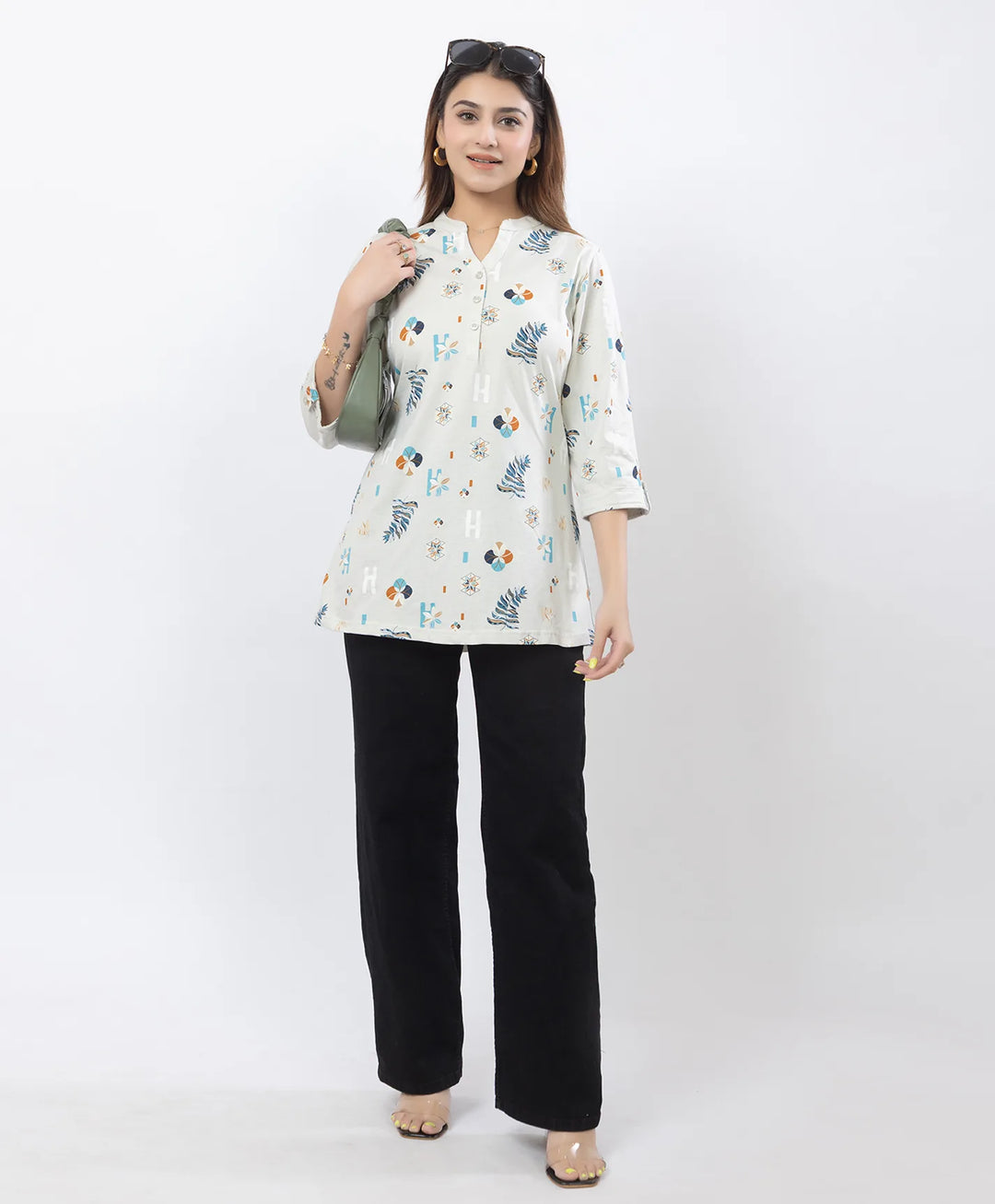Printed Front-Placket Hip-Length Short Kurti
