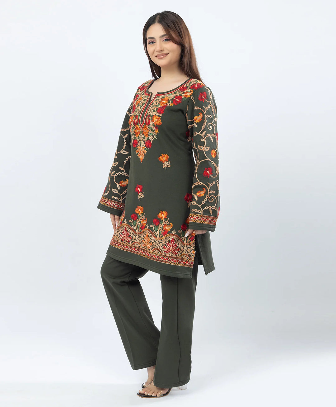 Straight Kurta Set with Kashmiri Embroidery.