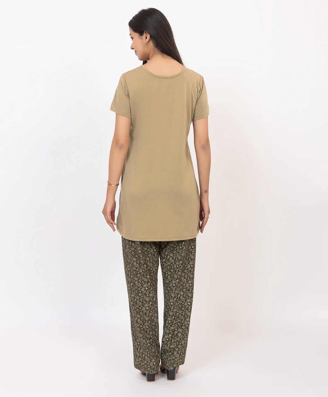 Graphic Print Nightsuit