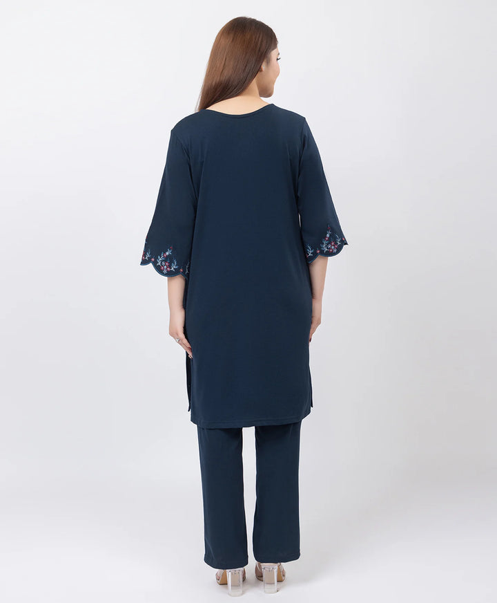 Classic Everyday Kurta Set with Embroidered Finish