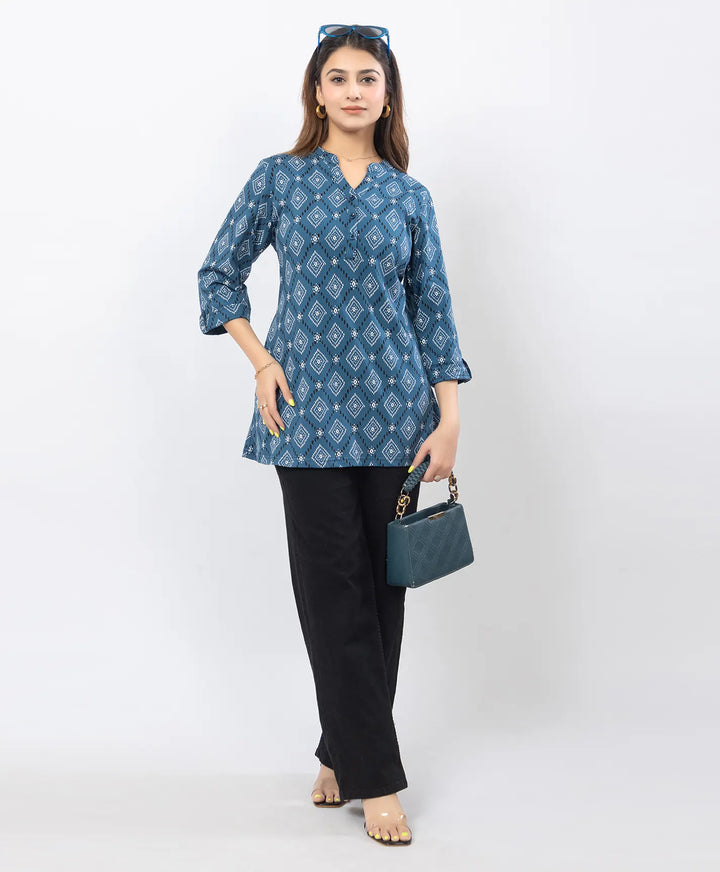 Printed Front-Placket Hip-Length Short Kurti