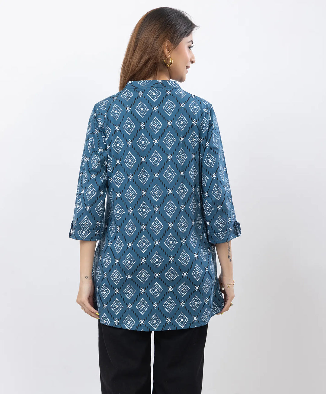 Printed Front-Placket Hip-Length Short Kurti