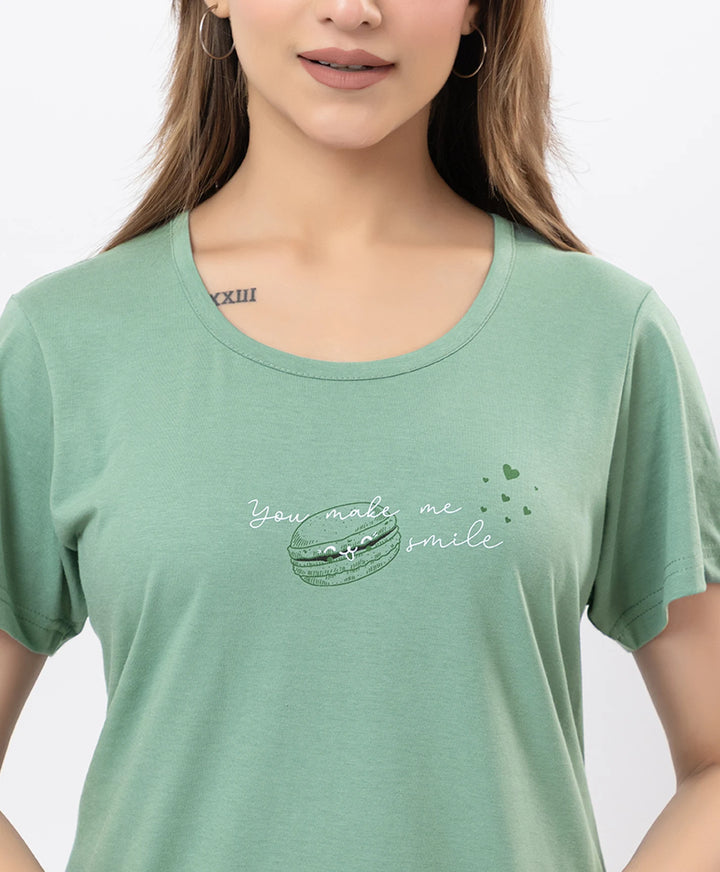 Minimal Charm Capri Lounge Set