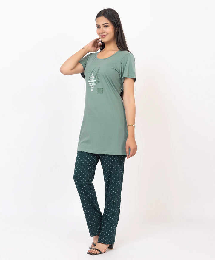 Graphic Print Nightsuit