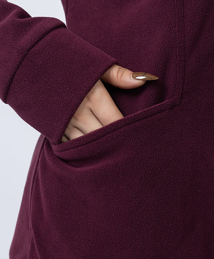 Round Neck Embroidered Tracksuit with Front Pocket