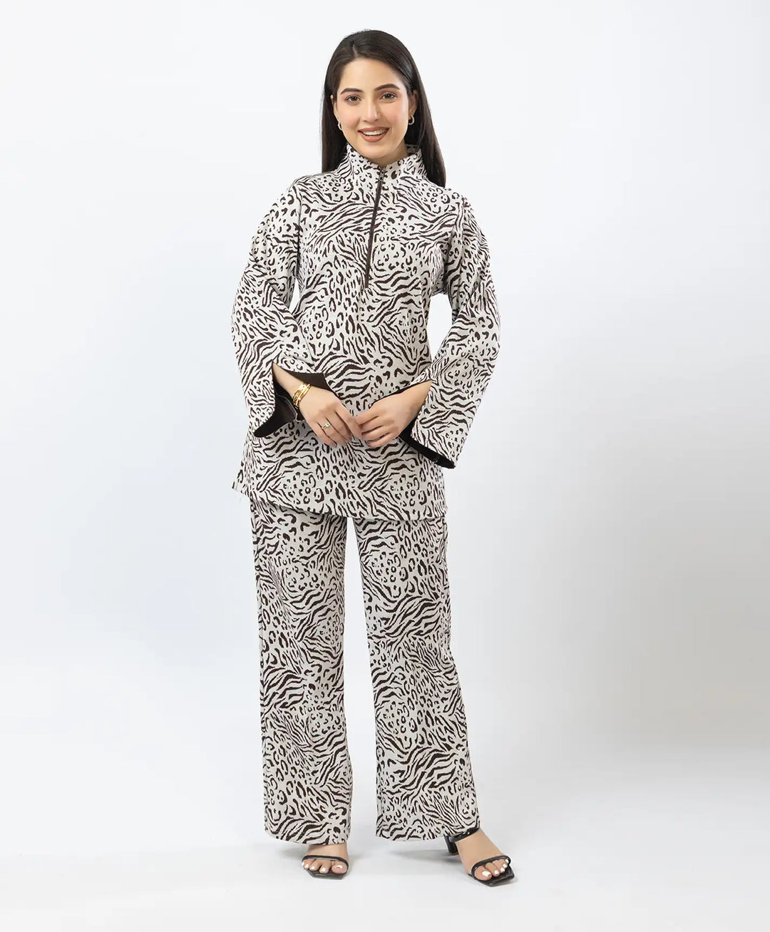 Fashion-Forward Printed Kurta with Stand Collar & Matching Straight Lower.