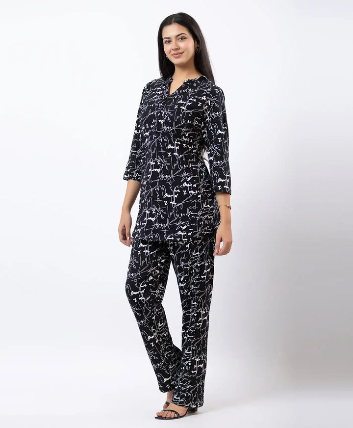 Relaxed Fit Printed Notch Neck Kurta & Straight Pants Set