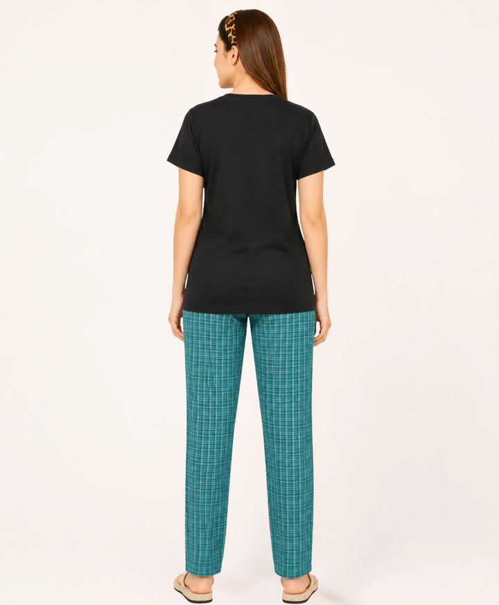 Round Neck Short Sleeve Printed Nightwear Set with Checkered Lowers