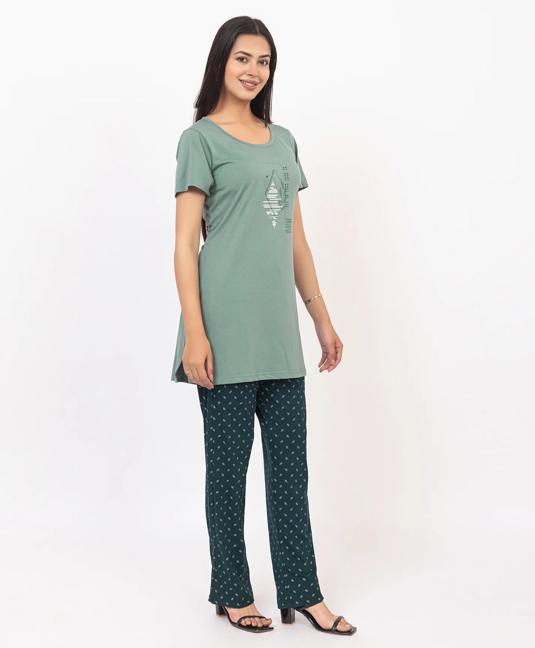 Graphic Print Nightsuit