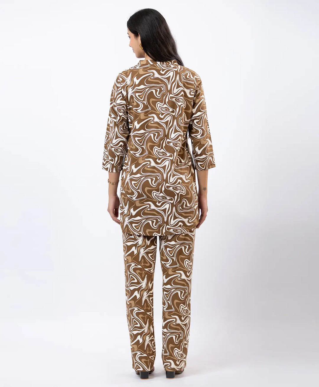 Relaxed Fit Printed Notch Neck Kurta & Straight Pants Set