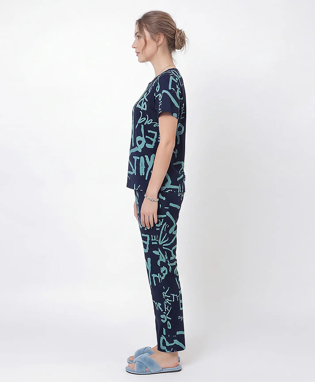 Easy Fit Down Shoulder Night Suit