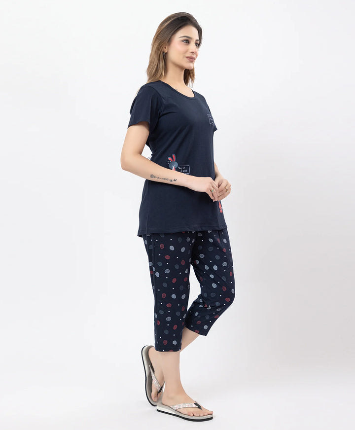 Minimal Charm Capri Lounge Set